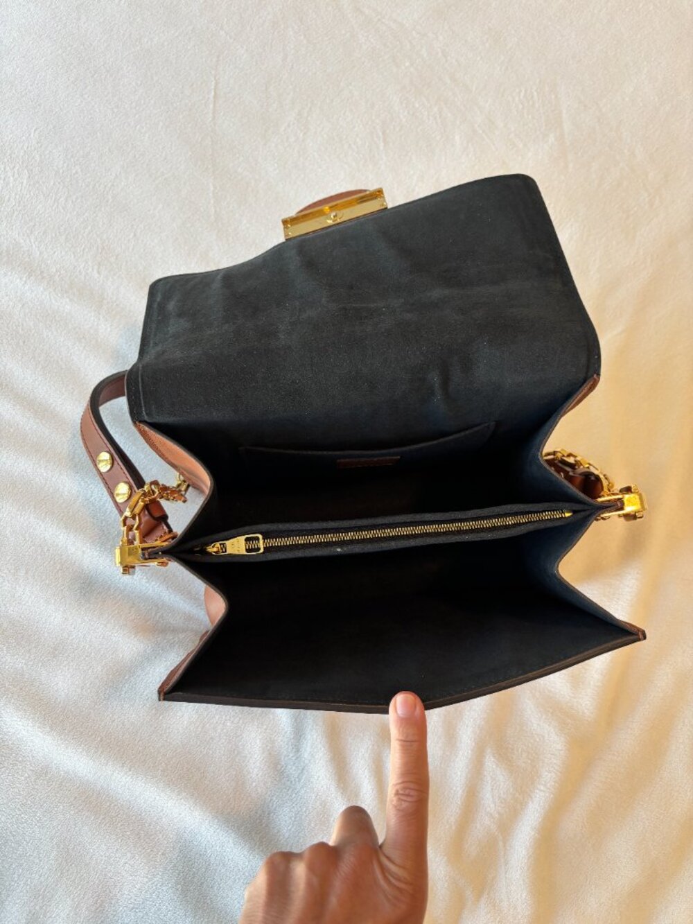 Louis Vuitton Dauphine MM Handbag - Picture 8 of 12